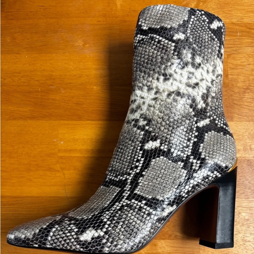 Pointed Toe Snake-Print Block Heel Ankle Boot - Black/Gray